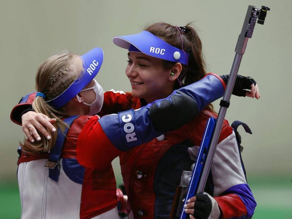 Россиянки Зыкова и Каримова завоевали серебро и бронзу в стрельбе из винтовки на Олимпиаде