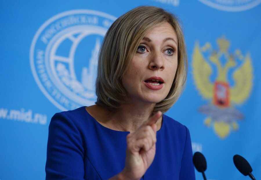 Захарова назвала слова главы МИДа Франции об отсутствии неонацизма на Украине абсурдными