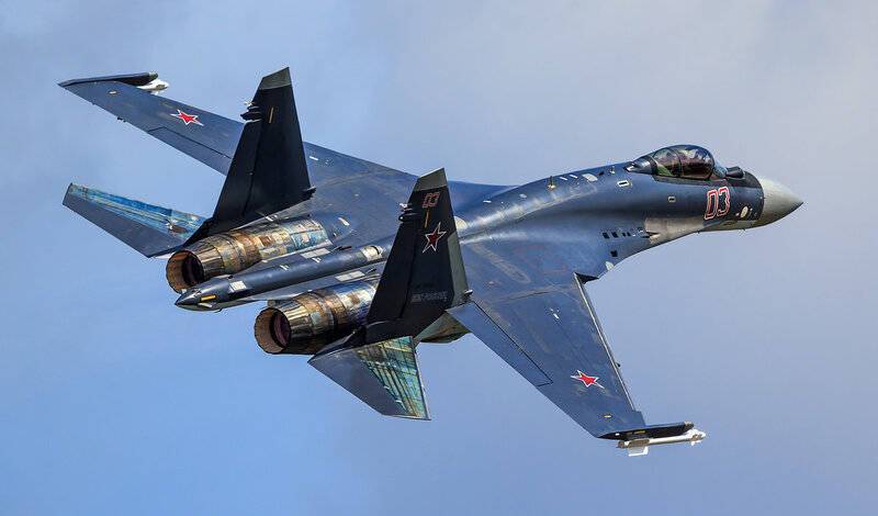 Су-35 рухнул в Охотском море после отказа двигателя