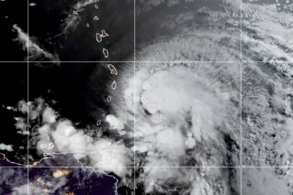 Три человека стали жертвами тропического шторма «Эльза» на Карибах
