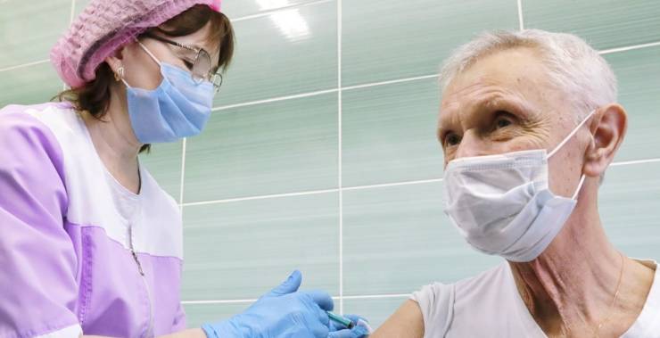 Московские власти продлили бонусную программу для вакцинировавшихся старше 60 лет