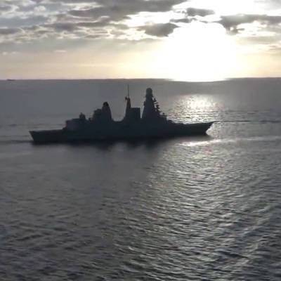 Песков заявил, что США стоят за провокацией с британским эсминцем