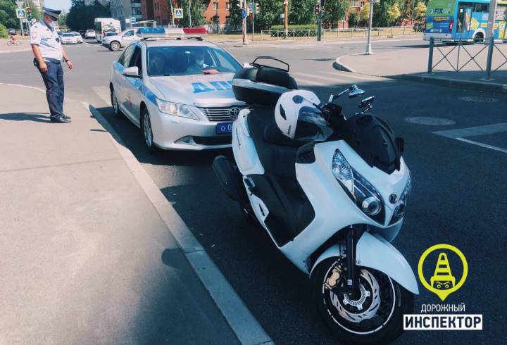 Мужчину на скутере задержали после погони в Приморском районе Петербурга