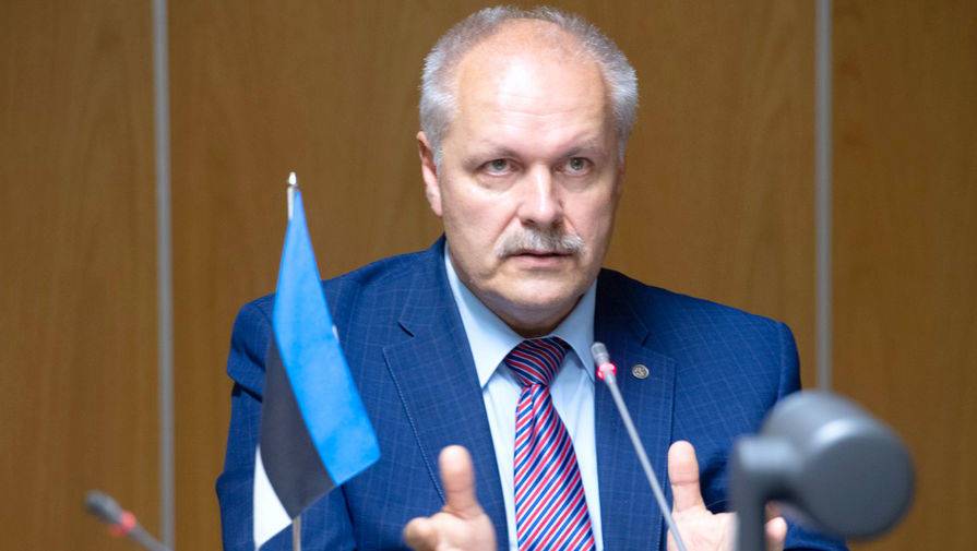 Кандидат в президенты Эстонии потребовал от России вернуть территории