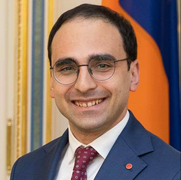 Вице-премьер Армении назвал роль США в решении карабахской проблемы решающей