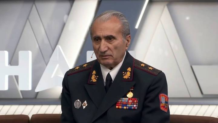Видео из Сети. Украинский генерал рассказал о шансах Киева в случае войны с Россией