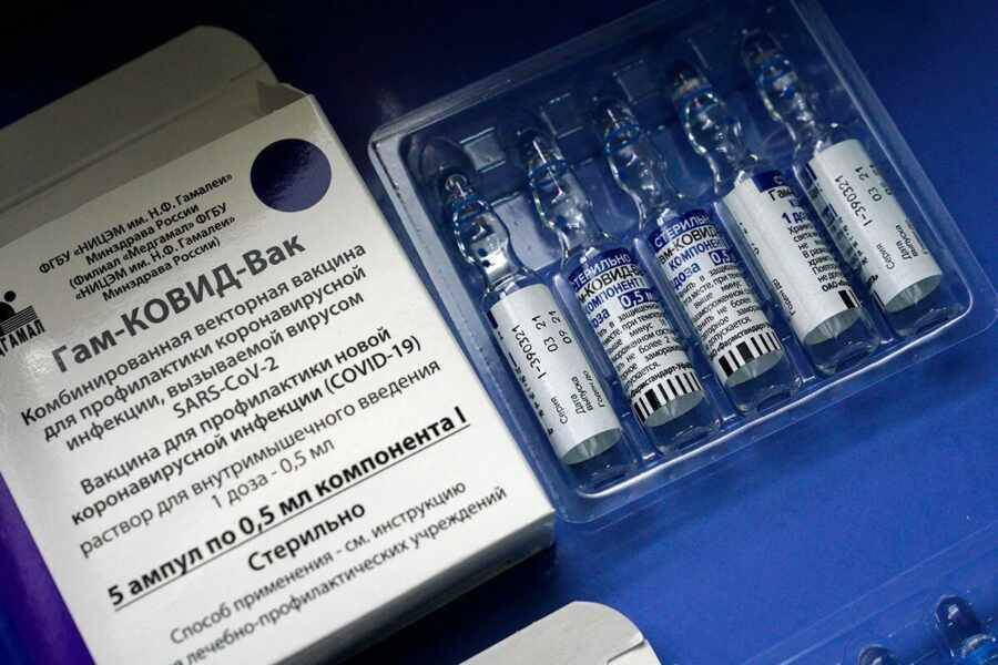 Вакцина «Спутник V» не влияет на репродуктивное здоровье – эксперт