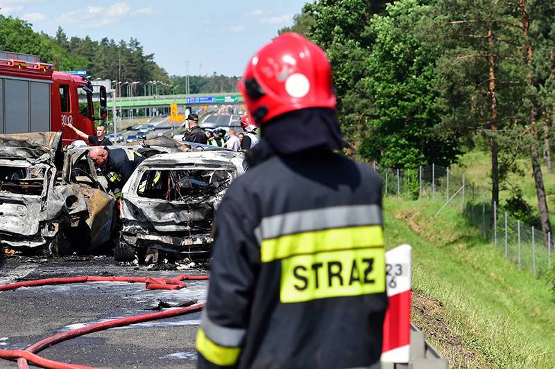 В ДТП с военным автомобилем в Польше пострадали пять детей