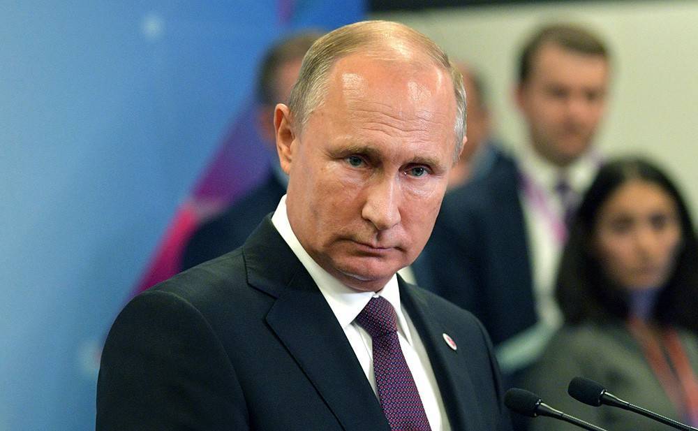 Путин назвал смерть Меньшова невосполнимой утратой для страны