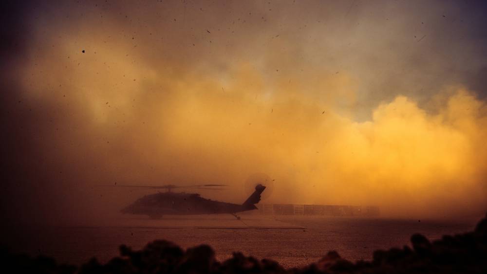 Крупнейшая военная база США в Ираке попала под ракетный удар