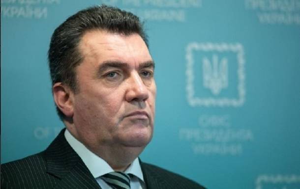 Данилов сообщил, сколько паспортов РФ раздали в ОРДЛО