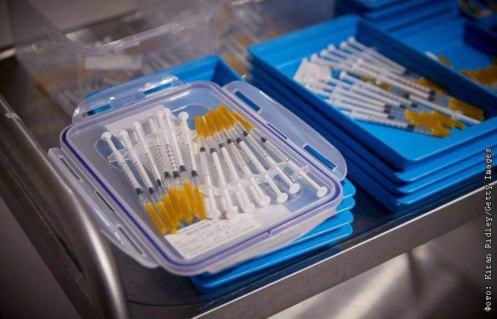 Франция приступила к третьему этапу испытаний собственной вакцины