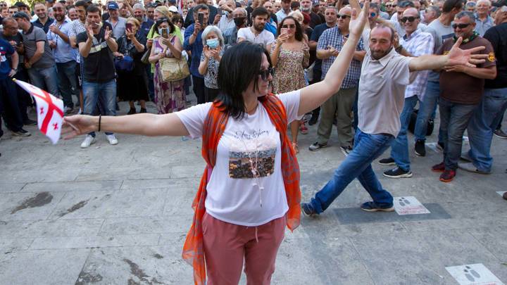Прайд-парад в Тбилиси: как ситуация вышла из-под контроля