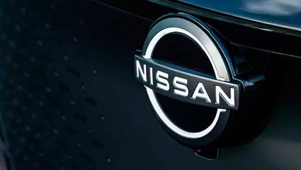 Nissan анонсировал новый электрический кроссовер