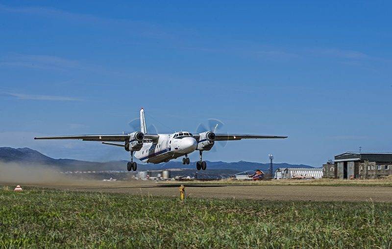 На Камчатке пропал Ан-26 с 22 пассажирами, включая чиновников. Его ищут в море
