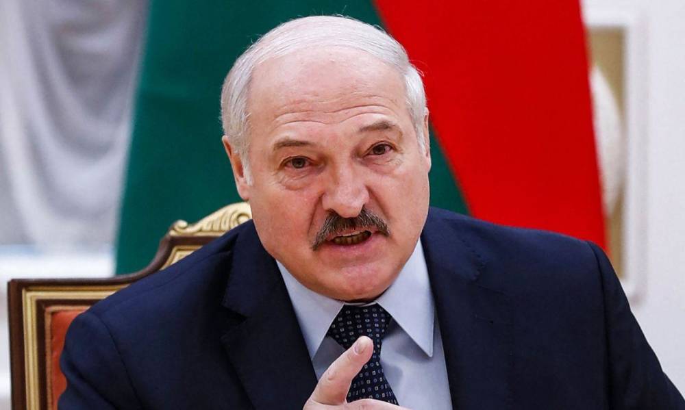 Лукашенко заявил, что не будет превращать Белоруссию в отстойник для нелегальных мигрантов