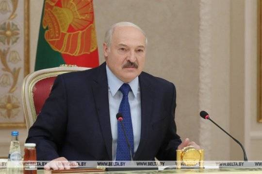 Лукашенко заявил о возможности прекращения транзита из Европы из-за западных санкций