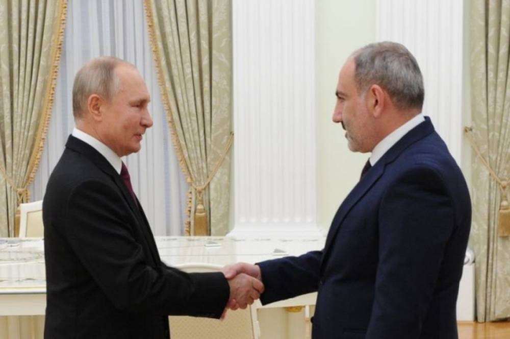 Путин обсудит с Пашиняном в Москве реализацию карабахских соглашений