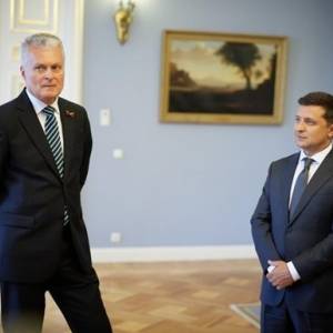 Сегодня Зеленский встречается с президентом Литвы