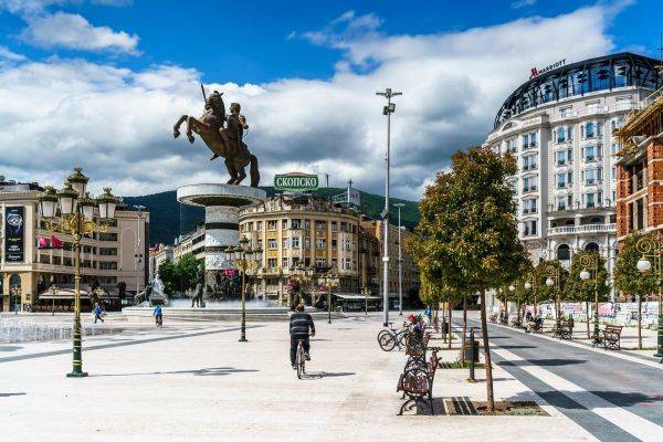 Албанцы намерены поставить в центре Скопье памятник жертвам «геноцида» в Сребренице