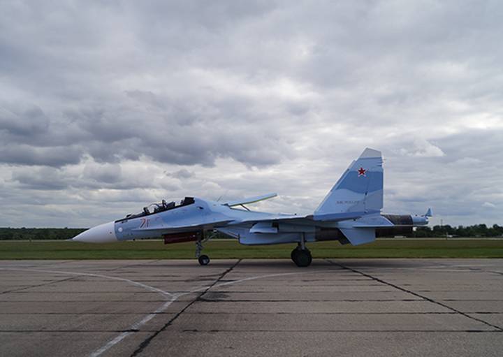 Два самолета Су-30 не допустили нарушения границы самолетом над Черным морем