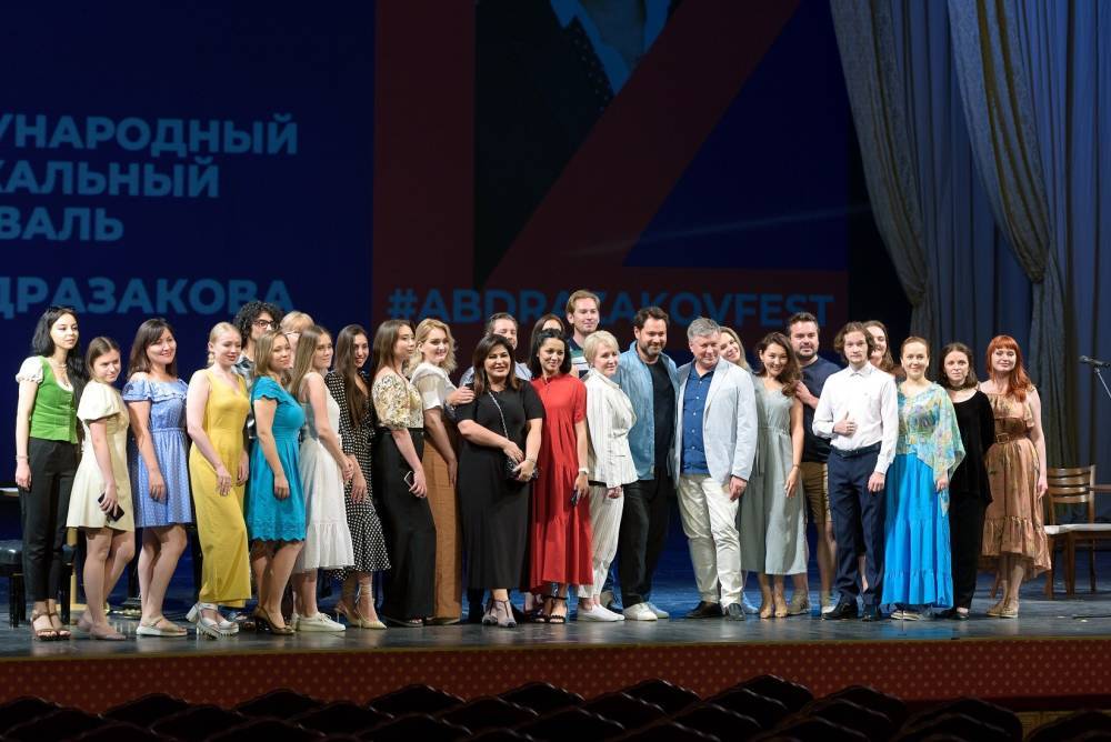 В Астрахани звезды оперной сцены дали мастер-классы молодым артистам