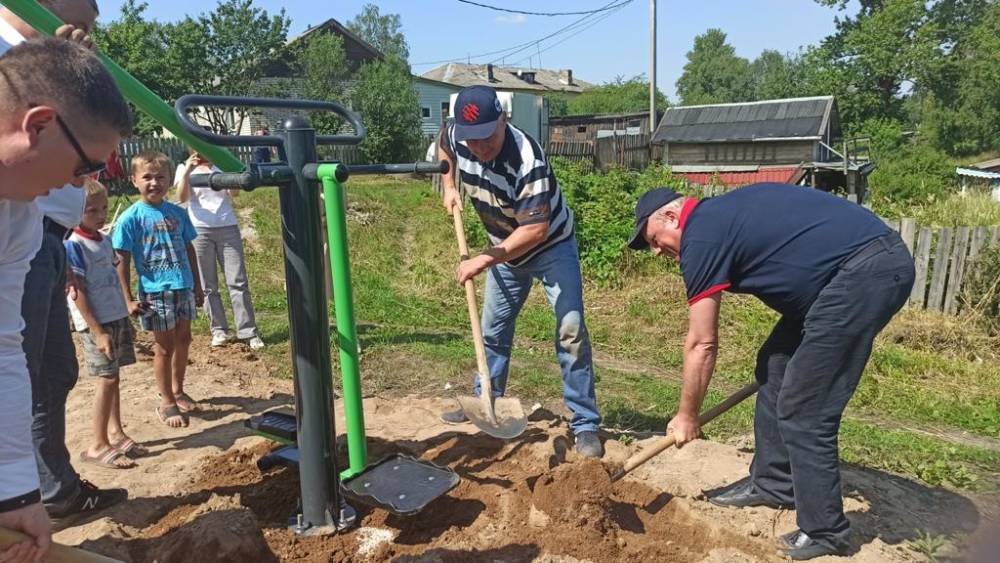 В Волховском районе открыли спортивно-гимнастический городок