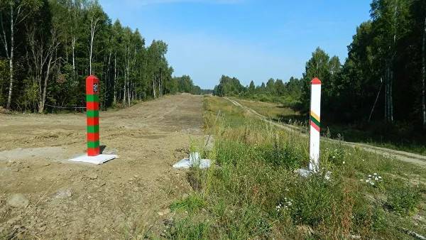 Литва начнет строительство забора на границе с Белоруссией в ближайшее время