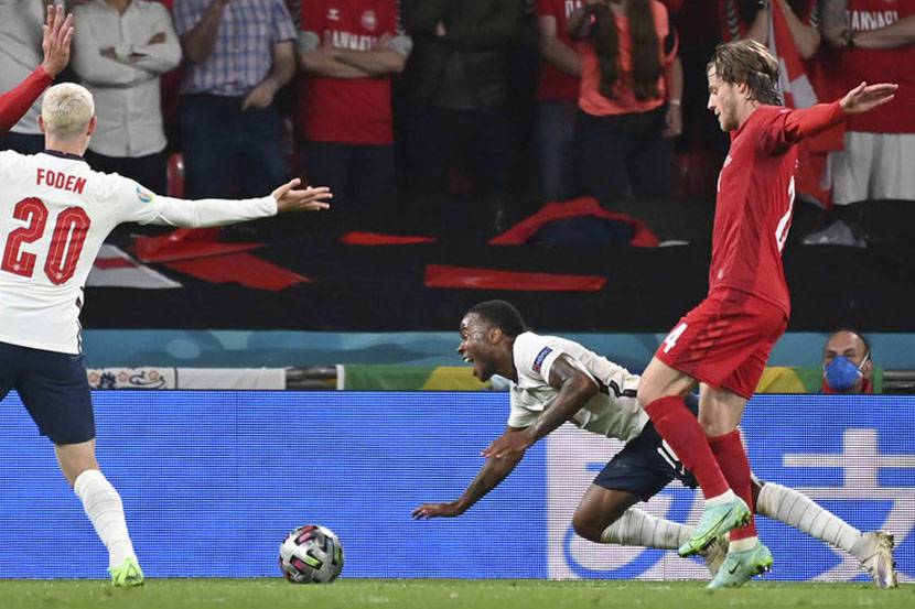 Стерлинг поделился мнением о моменте с пенальти в матче Евро-2020 Англия — Дания