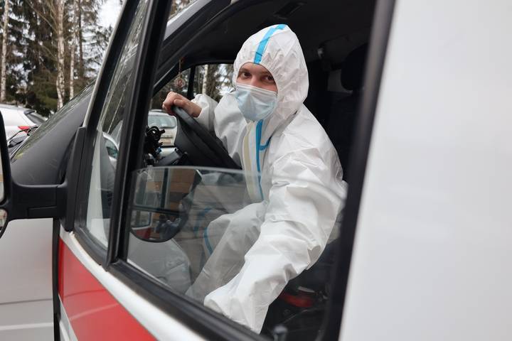 В России выявлено 24 818 новых случаев коронавируса за сутки
