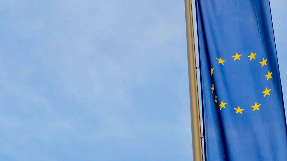 ЕС готов обсудить с Россией взаимное признание Covid-сертификатов