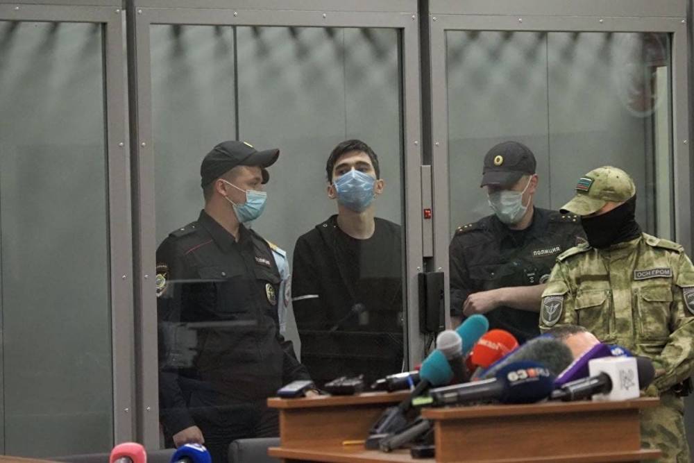 11 девушек наняли нового адвоката «казанскому стрелку» Галявиеву и объяснили, зачем