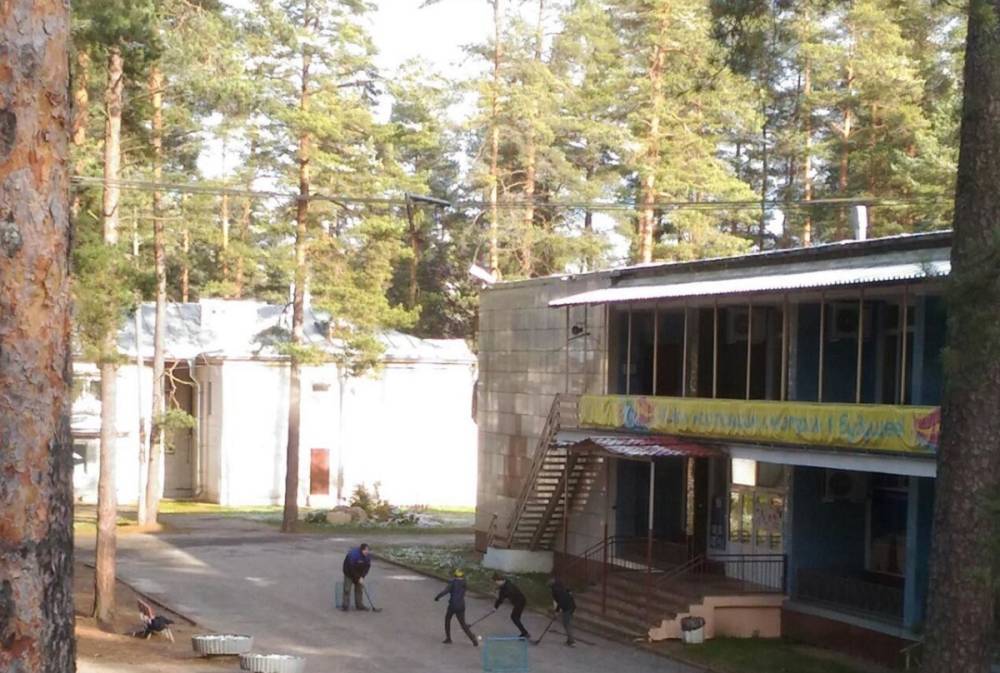 Роспотребнадзор закрывает три детских лагеря в Ленинградской области