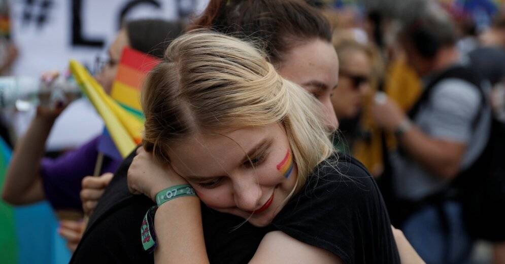 В Венгрии вступил в силу закон о "гей-пропаганде"