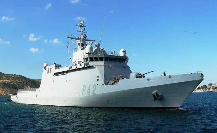 ABC (Испания): ВМФ России следит за испанским кораблем "Молния", участвующим в маневрах НАТО в Черном море
