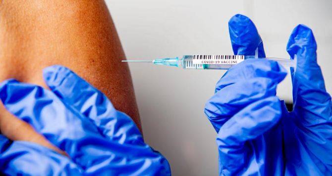 Жители Луганска смогут вакцинироваться от COVID-19 на границе с Ростовской области