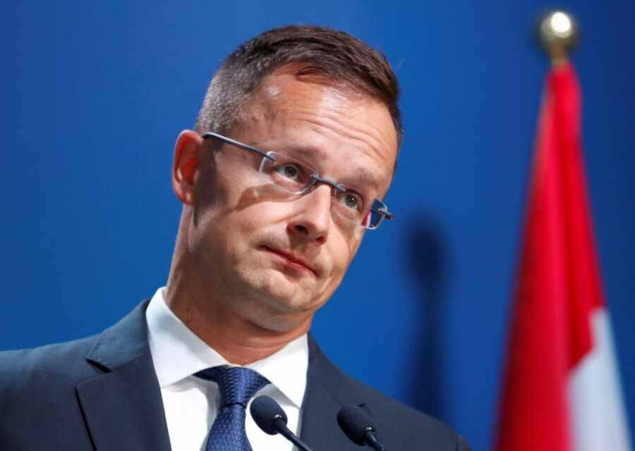 Глава МИД Венгрии назвал соотечественников самым коренным народом Украины