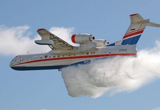 Минобороны РФ направило в Турцию самолет-амфибию Бе-200 для помощи в тушении пожаров