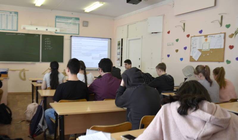 Школьников Башкирии научат правильно обращаться с деньгами
