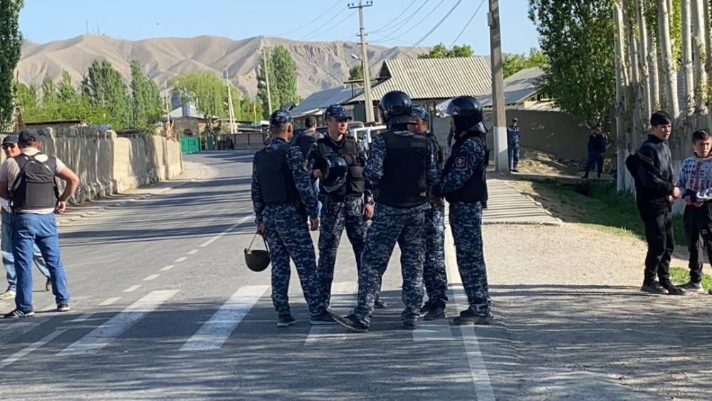 На киргизско-таджикской границе вновь произошла перестрелка. Погиб пограничник