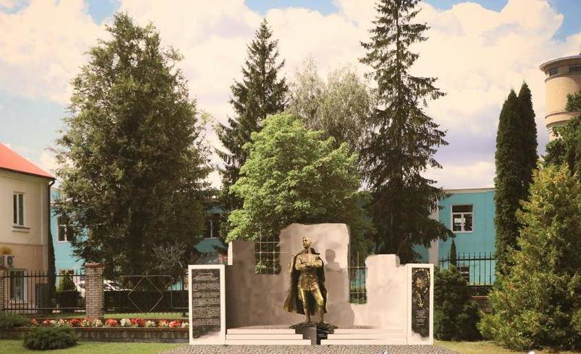 12 июля в Щучине заложат первый камень в основание памятника Шарлю де Голлю
