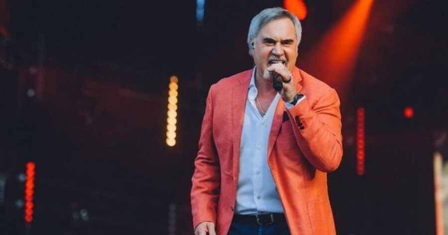 Очередная «зрада»: киевляне собрались на выступление российского певца Меладзе