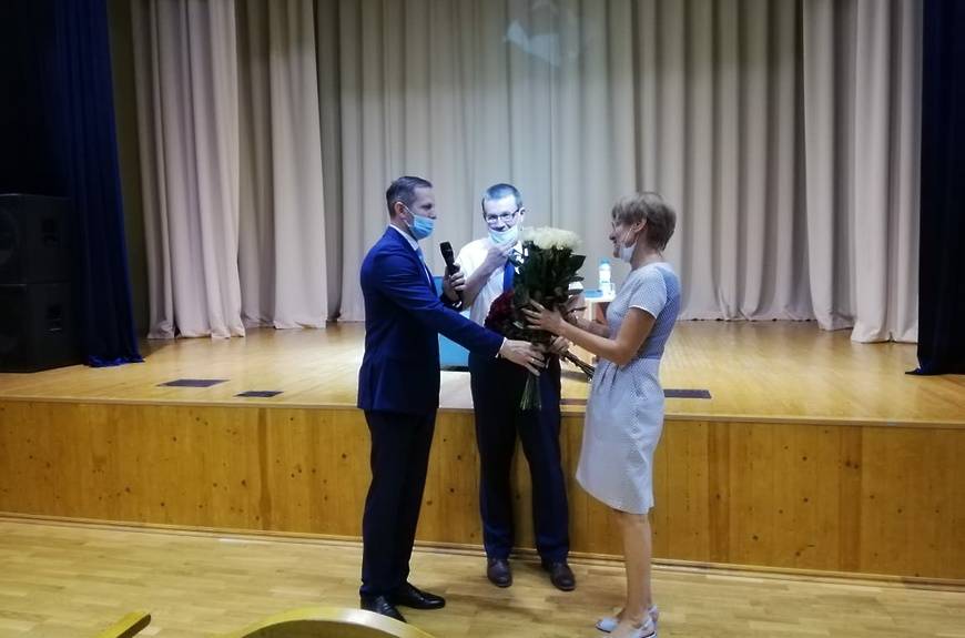 Глава Пущино поздравил с днем рождения Марину Полпудникову