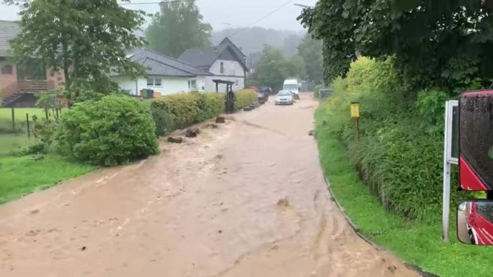 Непогода вызвала хаос в Баварии, Северном Рейне-Вестфалии и Баден-Вюртемберге