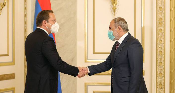 Армения ценит внушительный пакет помощи от ЕС – Пашинян встретился с еврокомиссаром