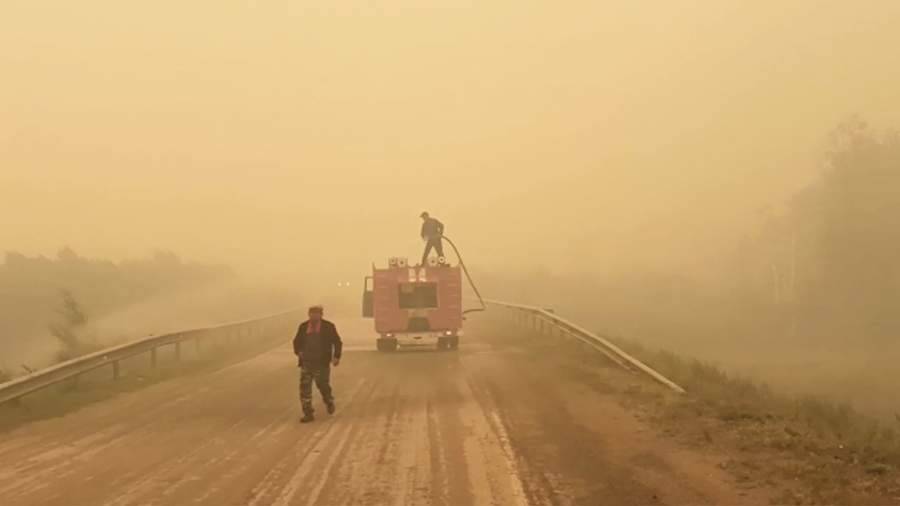 Поселок в Челябинской области эвакуировали из-за природных пожаров