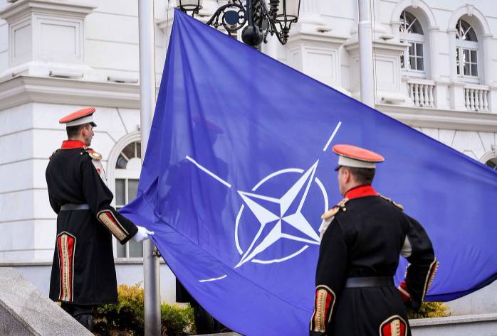 Офицер ВВС США предсказал полное уничтожение НАТО в войне с Россией