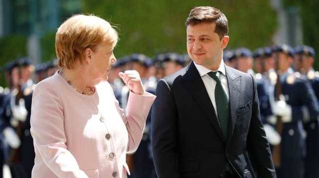 Зеленский привезет на встречу с Меркель аргументы против "Северного потока-2"