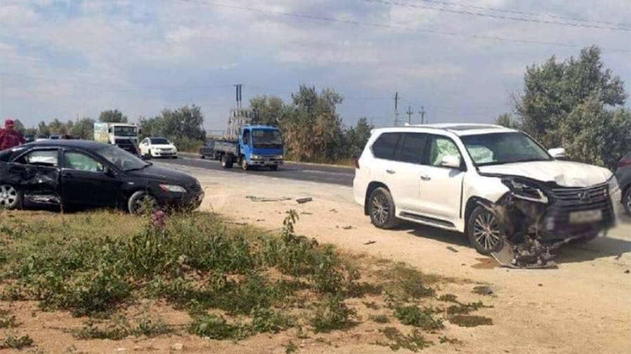 Женщина погибла и ребенок пострадал в ДТП с участием Lexus в Крыму
