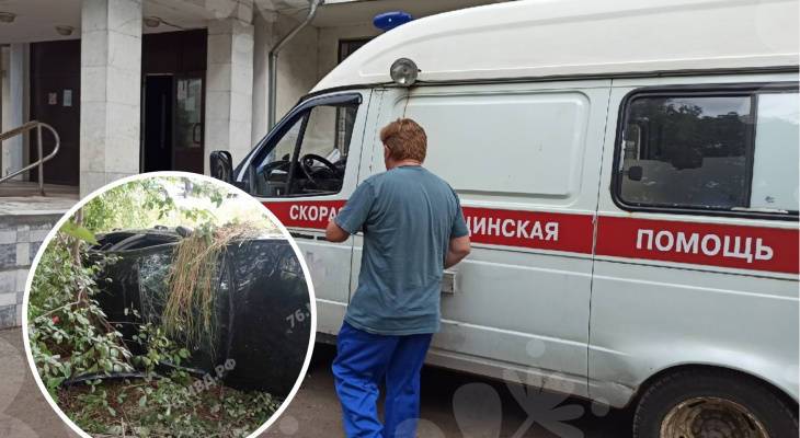 Девушка скончалась на месте: в ДТП под Ярославлем пострадали пять человек